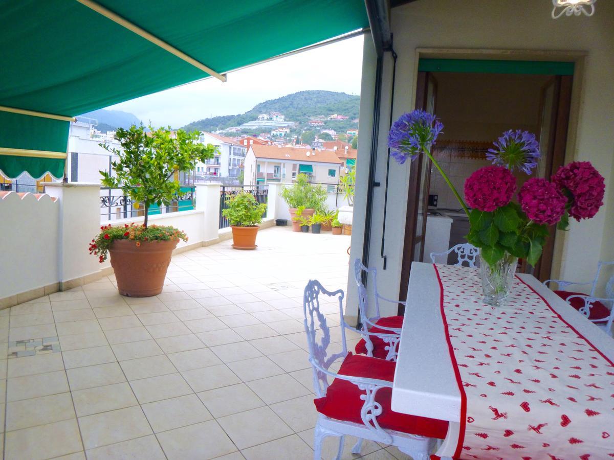 I Love Pietra Ligure Esterno foto