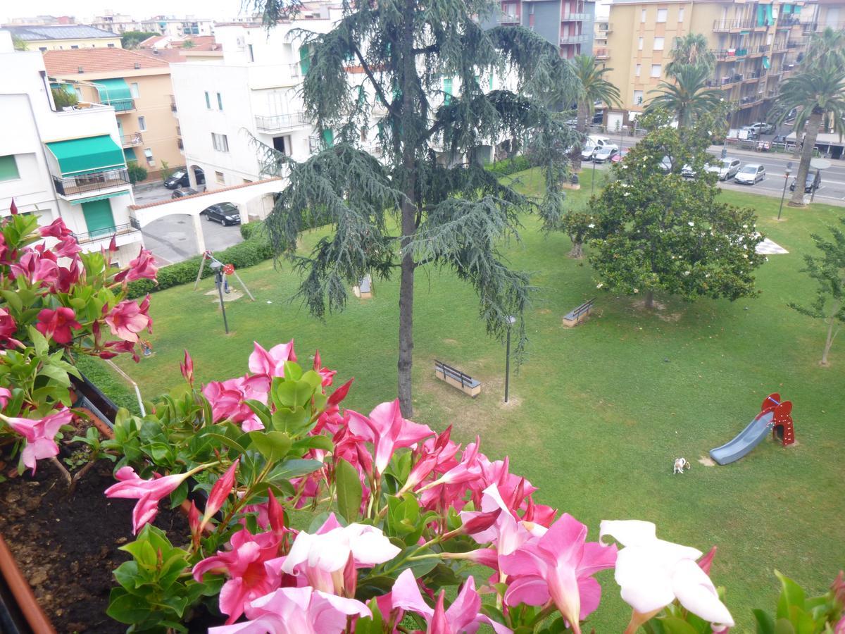 I Love Pietra Ligure Esterno foto