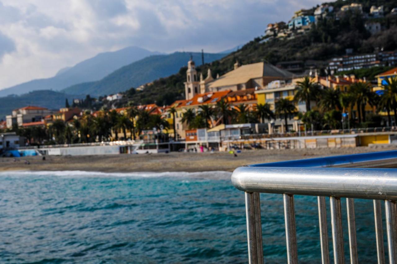 I Love Pietra Ligure Esterno foto